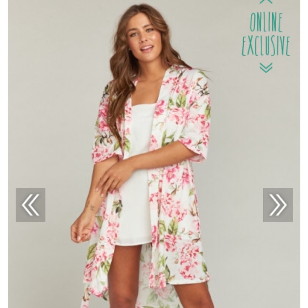 NWT! Show me your MuMu Brie Robe